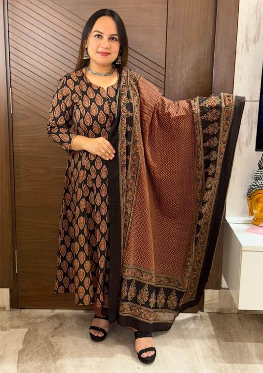 Ria Black Sanganeri Cotton Anarkali Suit Set With Dupatta And Pants